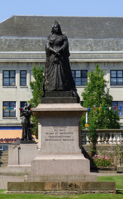 Statue of Queen Victoria