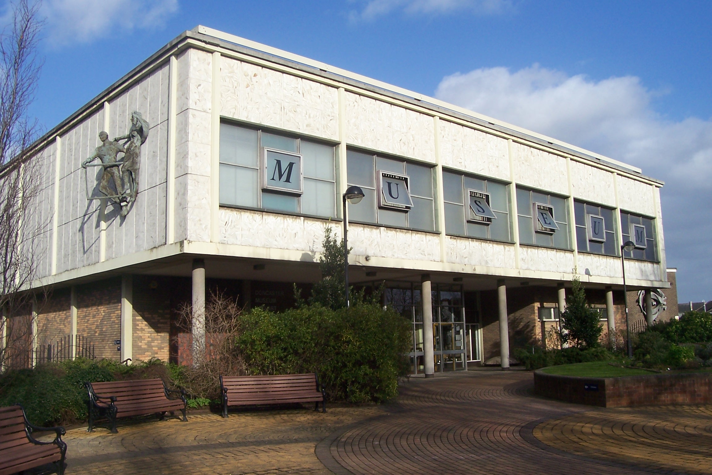 Danum Gallery, Library and Museum